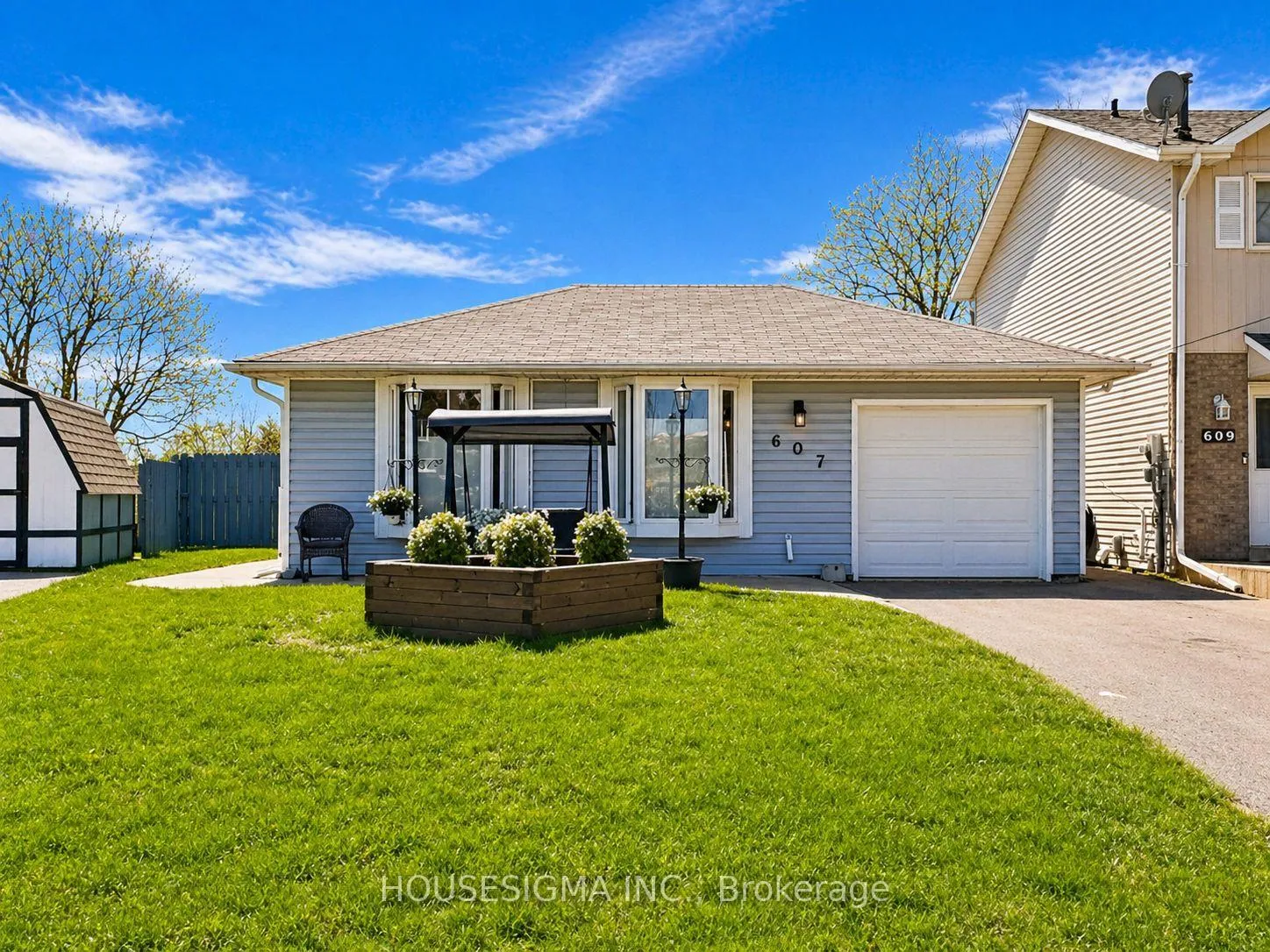 Photo 1 of 607 Down Crescent, Oshawa, Donevan — HOMEH
