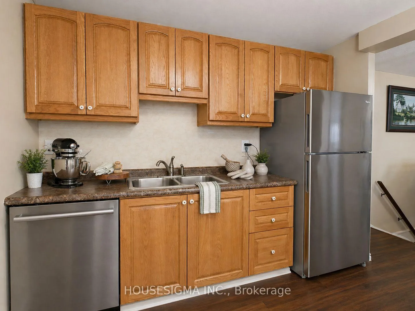 Photo 14 of 607 Down Crescent, Oshawa, Donevan — HOMEH