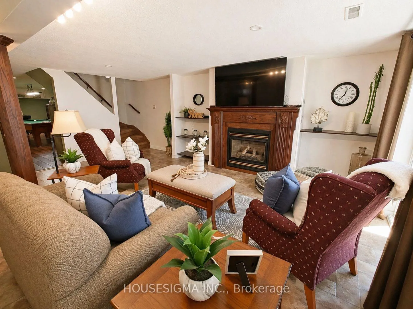 Photo 24 of 607 Down Crescent, Oshawa, Donevan — HOMEH
