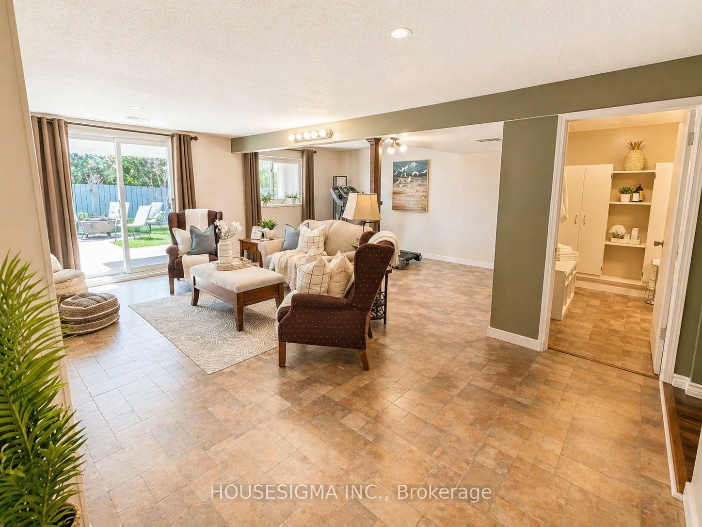 Photo 28 of 607 Down Crescent, Oshawa, Donevan — HOMEH