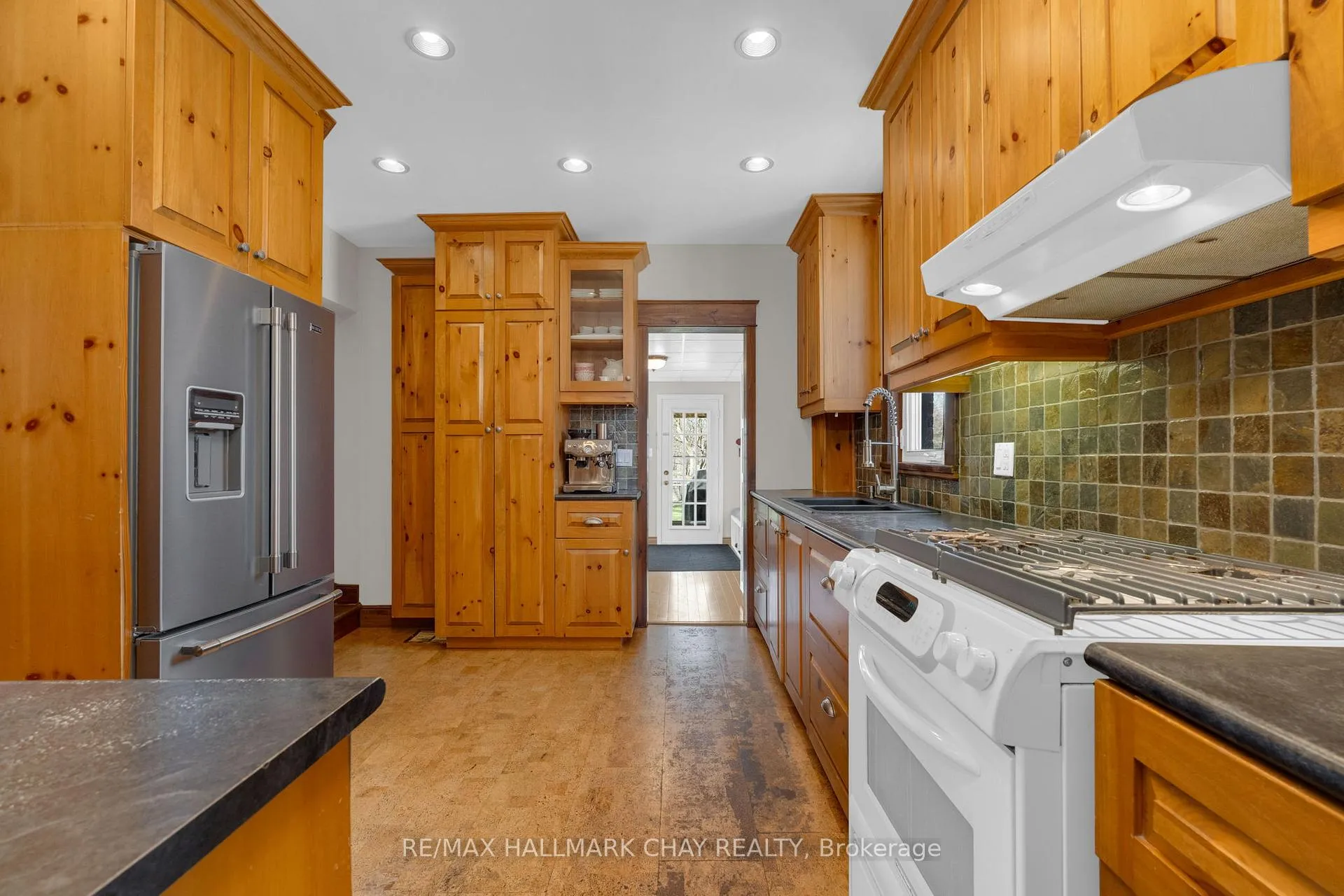 Photo 14 of 56 William Street, Barrie, Allandale — HOMEH