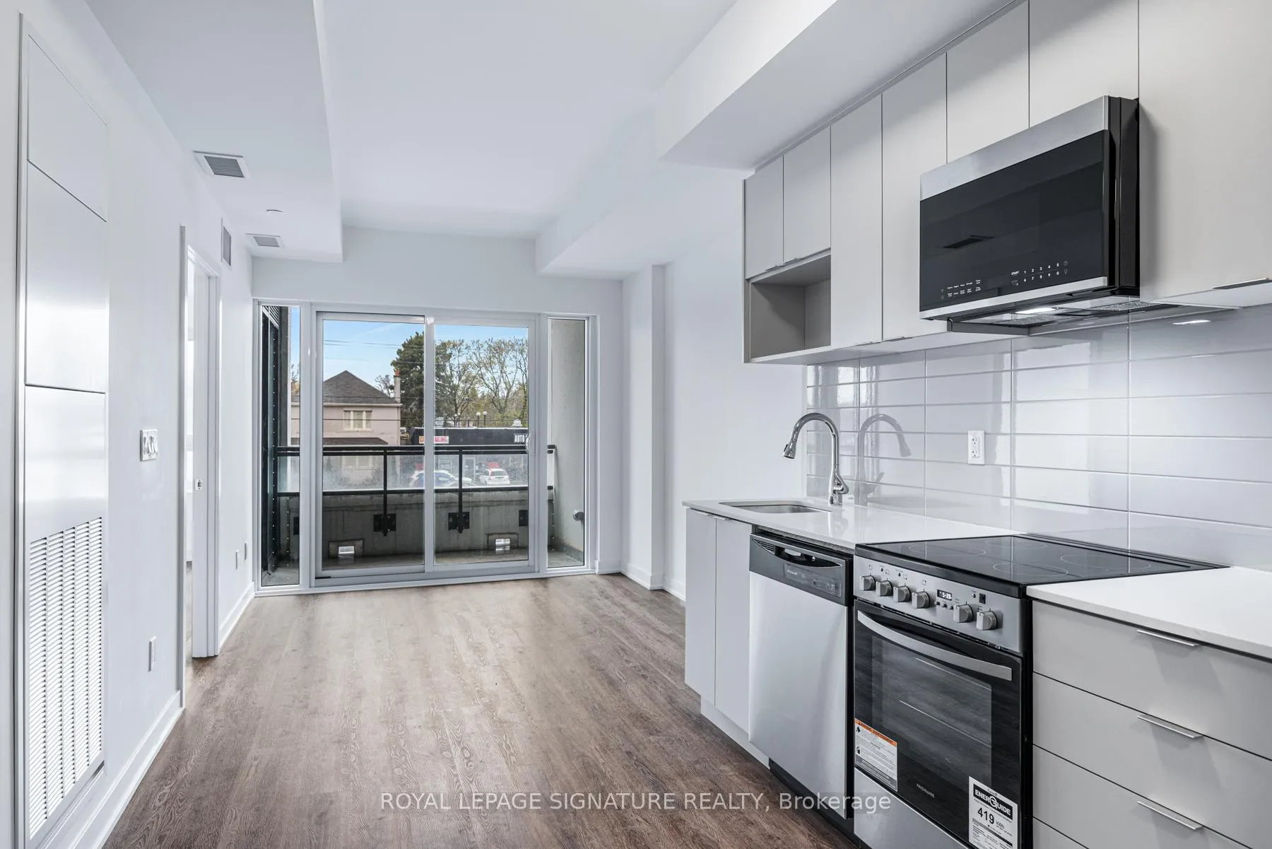 Photo 1 of Unit 204, 4569 Kingston Road, Scarborough, West Hill — HOMEH