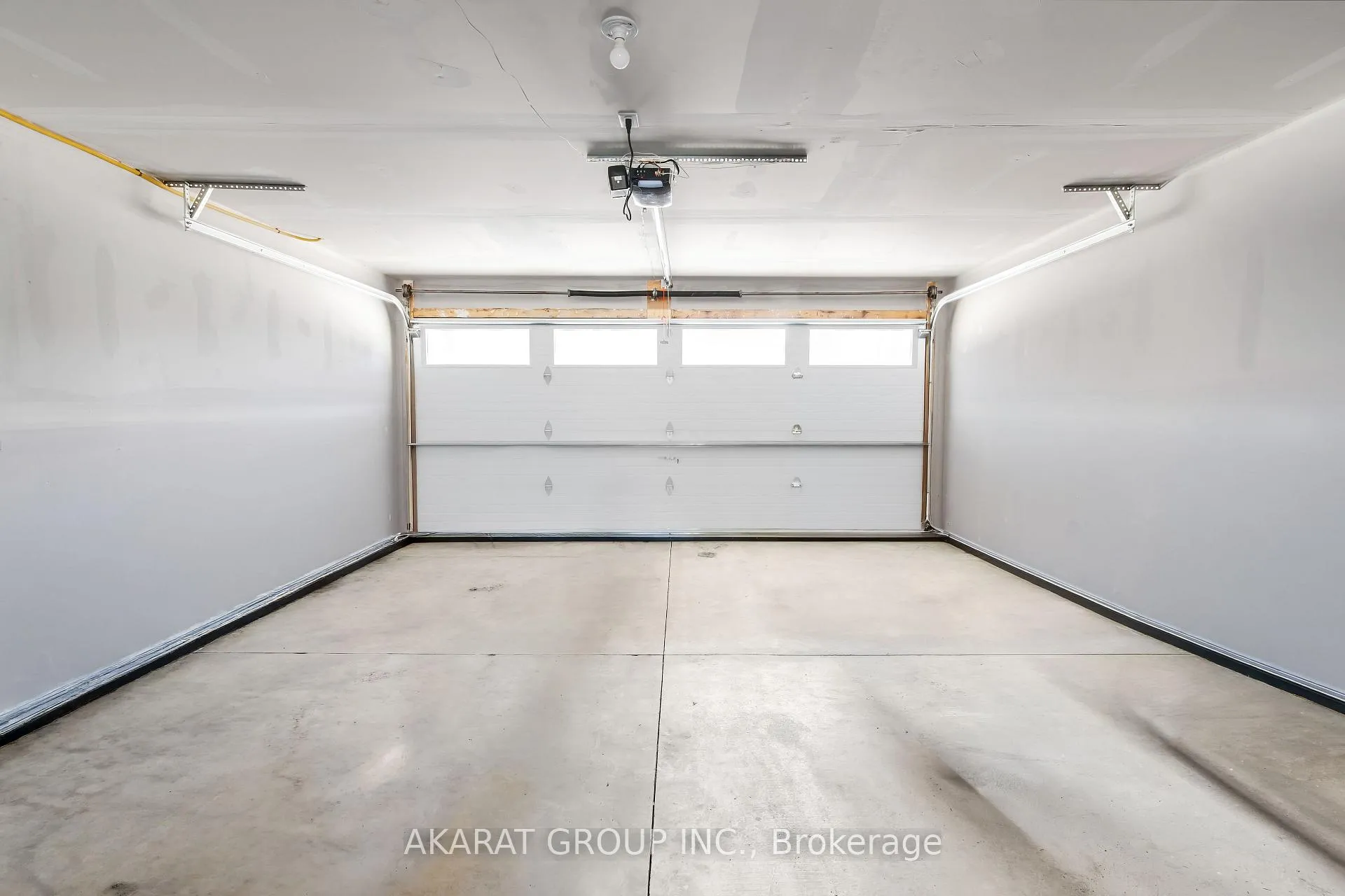 Photo 37 of Unit 68, 61 Soho Street, Hamilton, Stoney Creek Mountain — HOMEH