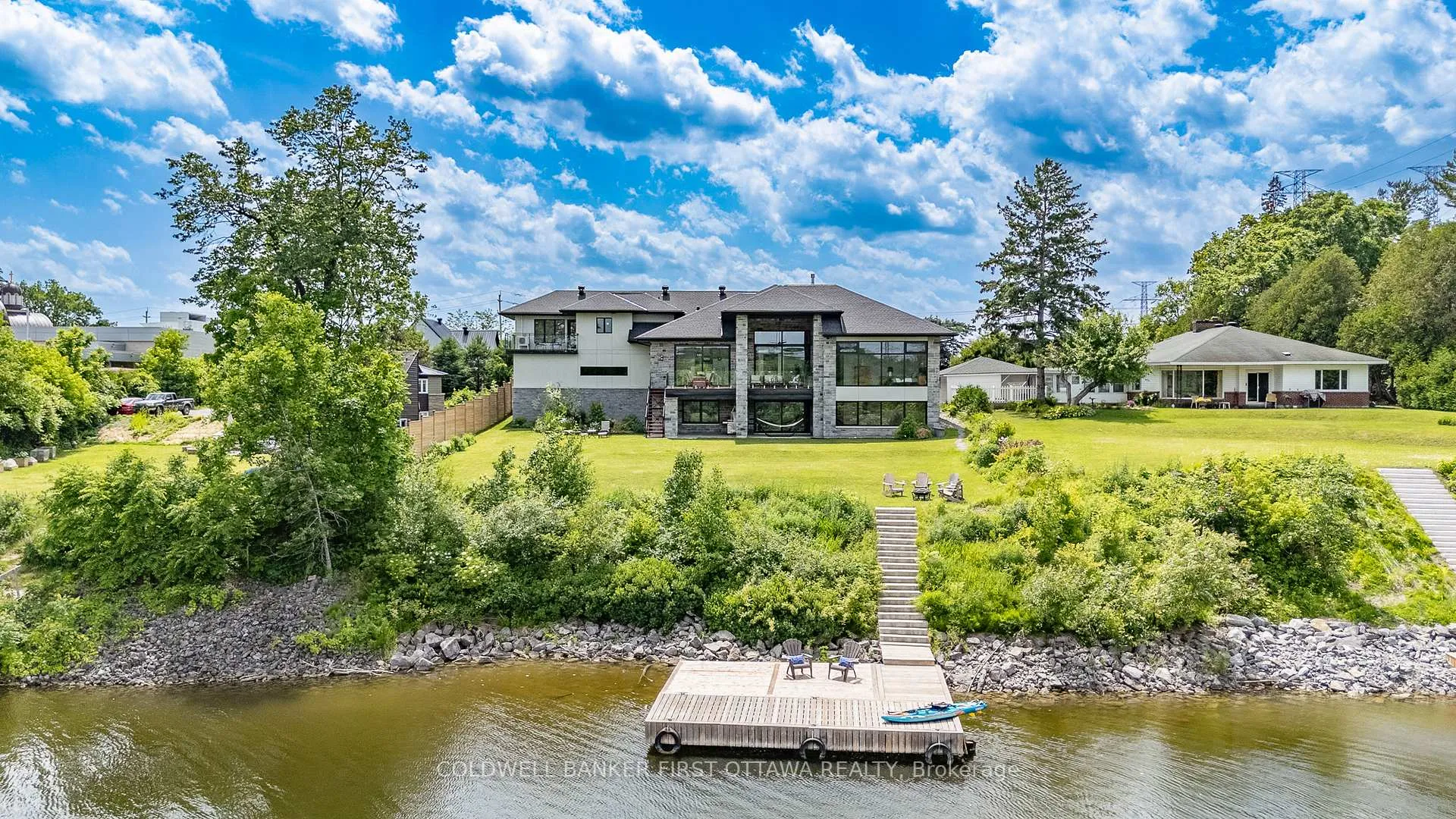 Front of 1981 Prince Of Wales Drive