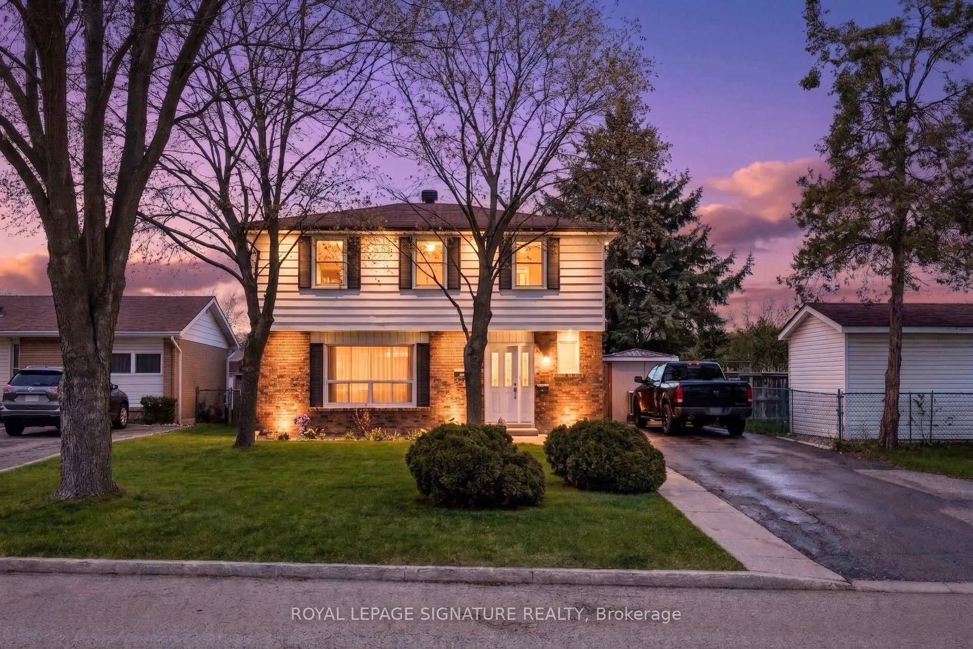 Photo 1 of 23 Drury Crescent, Brampton, Southgate — HOMEH