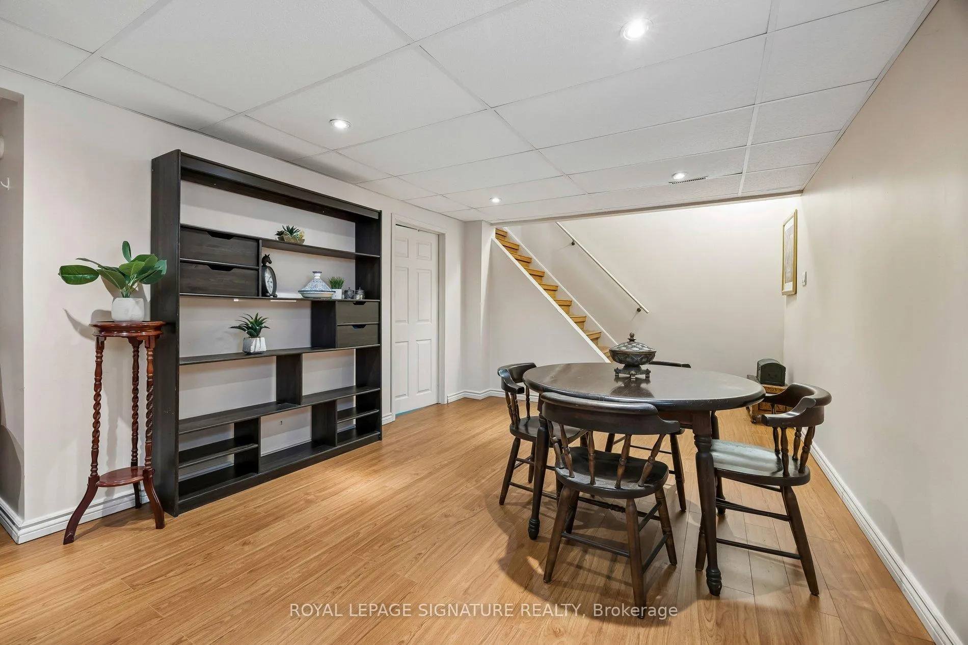 Photo 13 of 23 Drury Crescent, Brampton, Southgate — HOMEH
