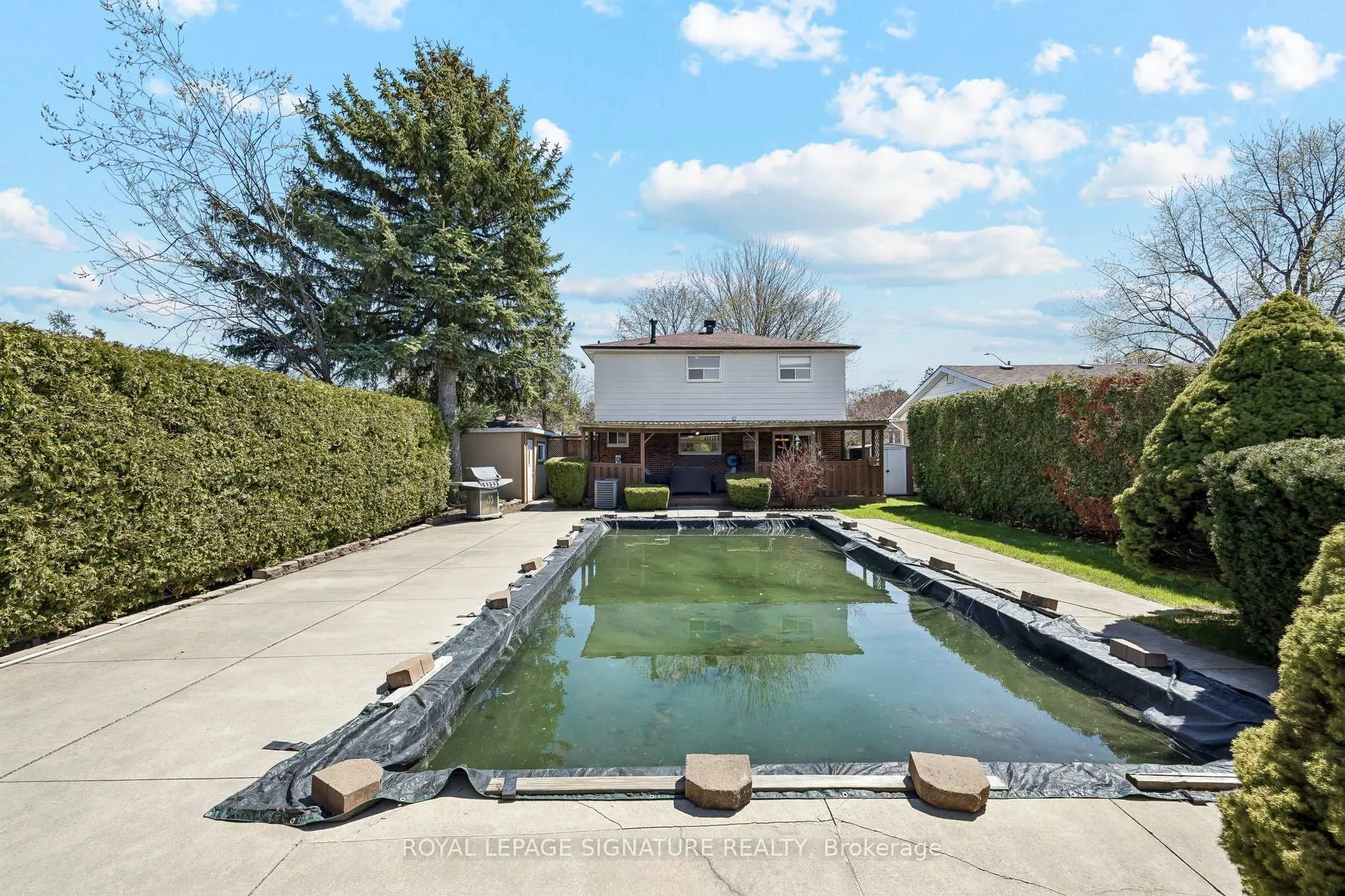 Photo 25 of 23 Drury Crescent, Brampton, Southgate — HOMEH