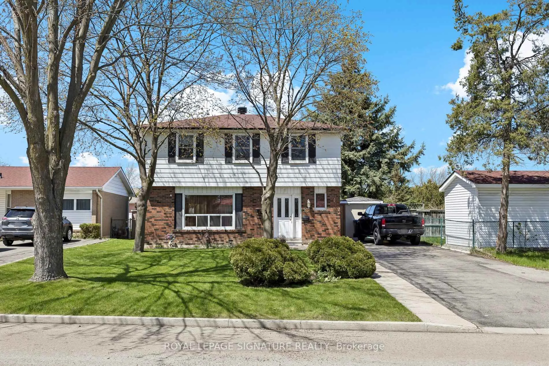 Photo 28 of 23 Drury Crescent, Brampton, Southgate — HOMEH