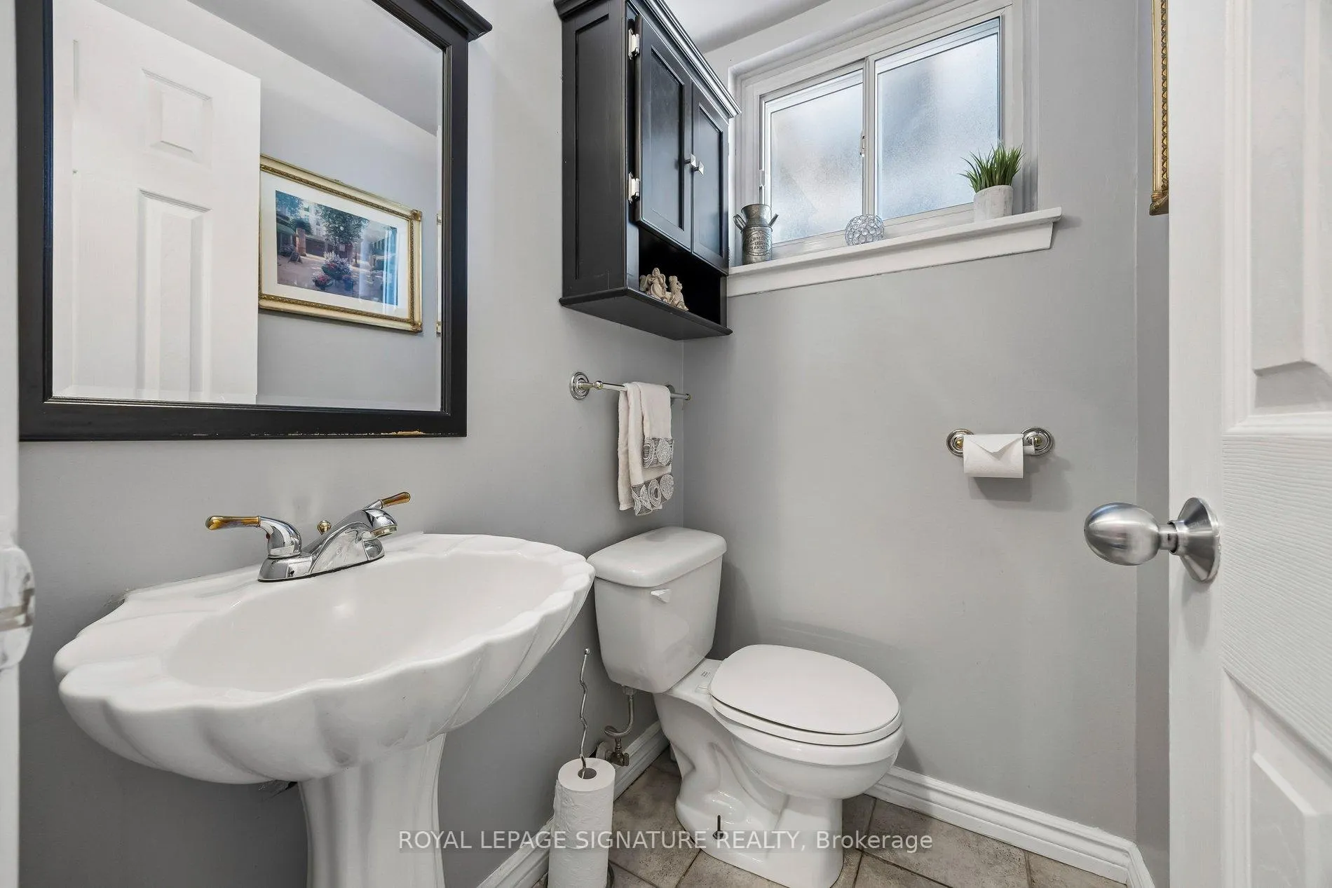 Photo 41 of 23 Drury Crescent, Brampton, Southgate — HOMEH