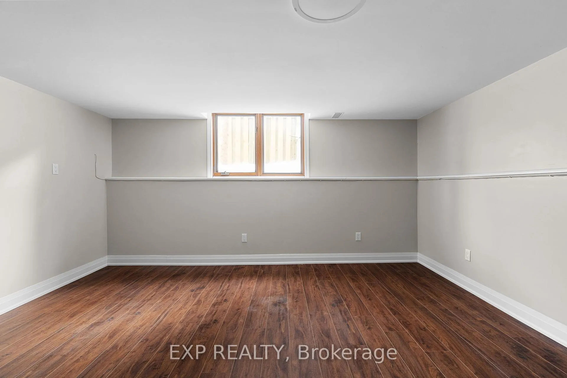 Photo 21 of 381 Cox Mill Road, Barrie, South Shore — HOMEH