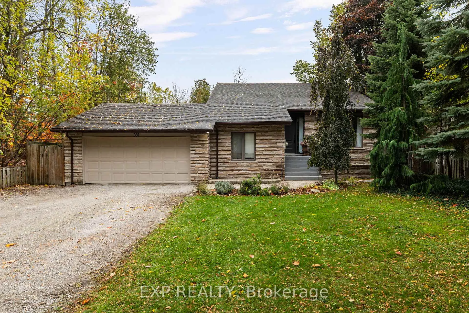 Photo 24 of 381 Cox Mill Road, Barrie, South Shore — HOMEH