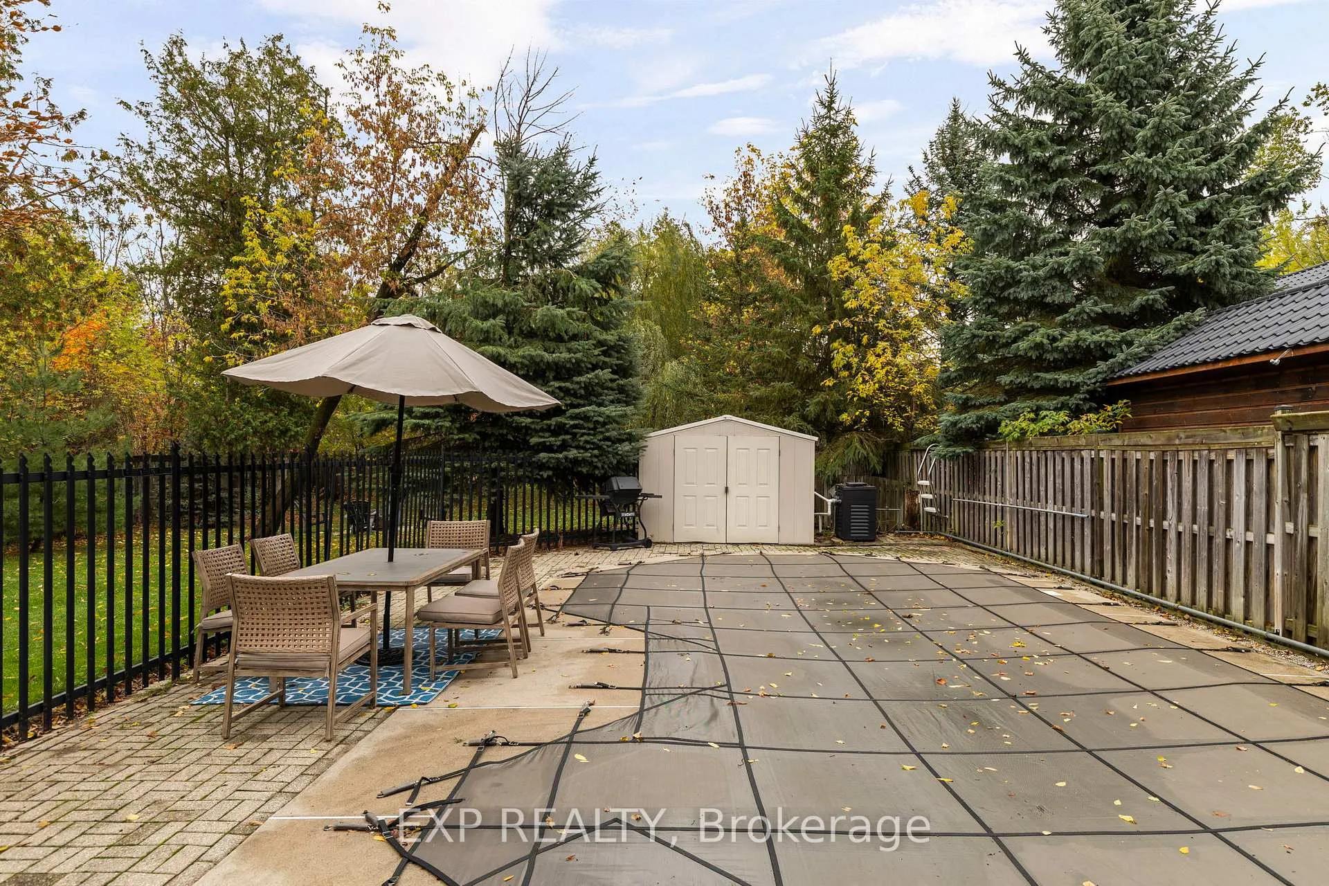 Photo 30 of 381 Cox Mill Road, Barrie, South Shore — HOMEH