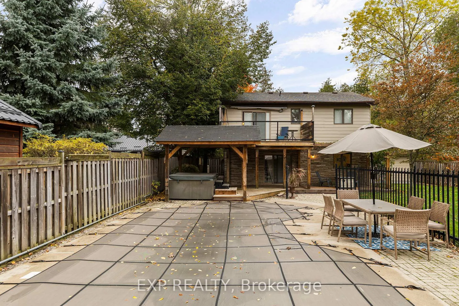 Photo 31 of 381 Cox Mill Road, Barrie, South Shore — HOMEH