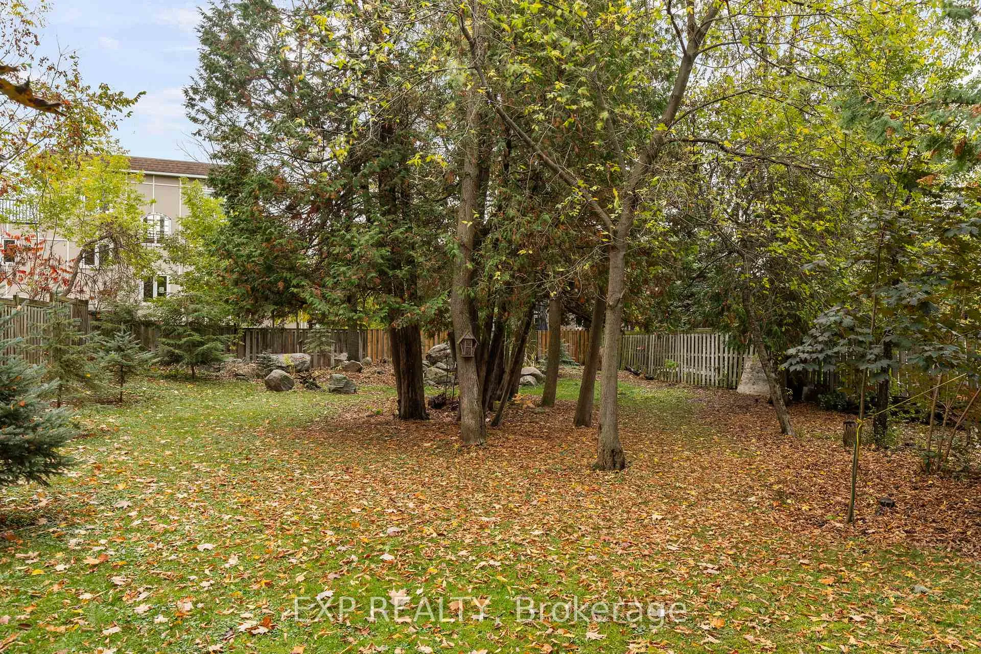 Photo 34 of 381 Cox Mill Road, Barrie, South Shore — HOMEH
