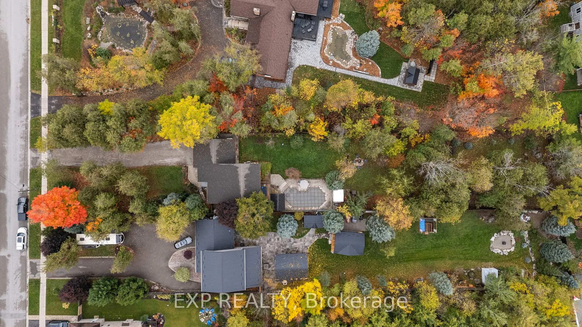 Photo 37 of 381 Cox Mill Road, Barrie, South Shore — HOMEH
