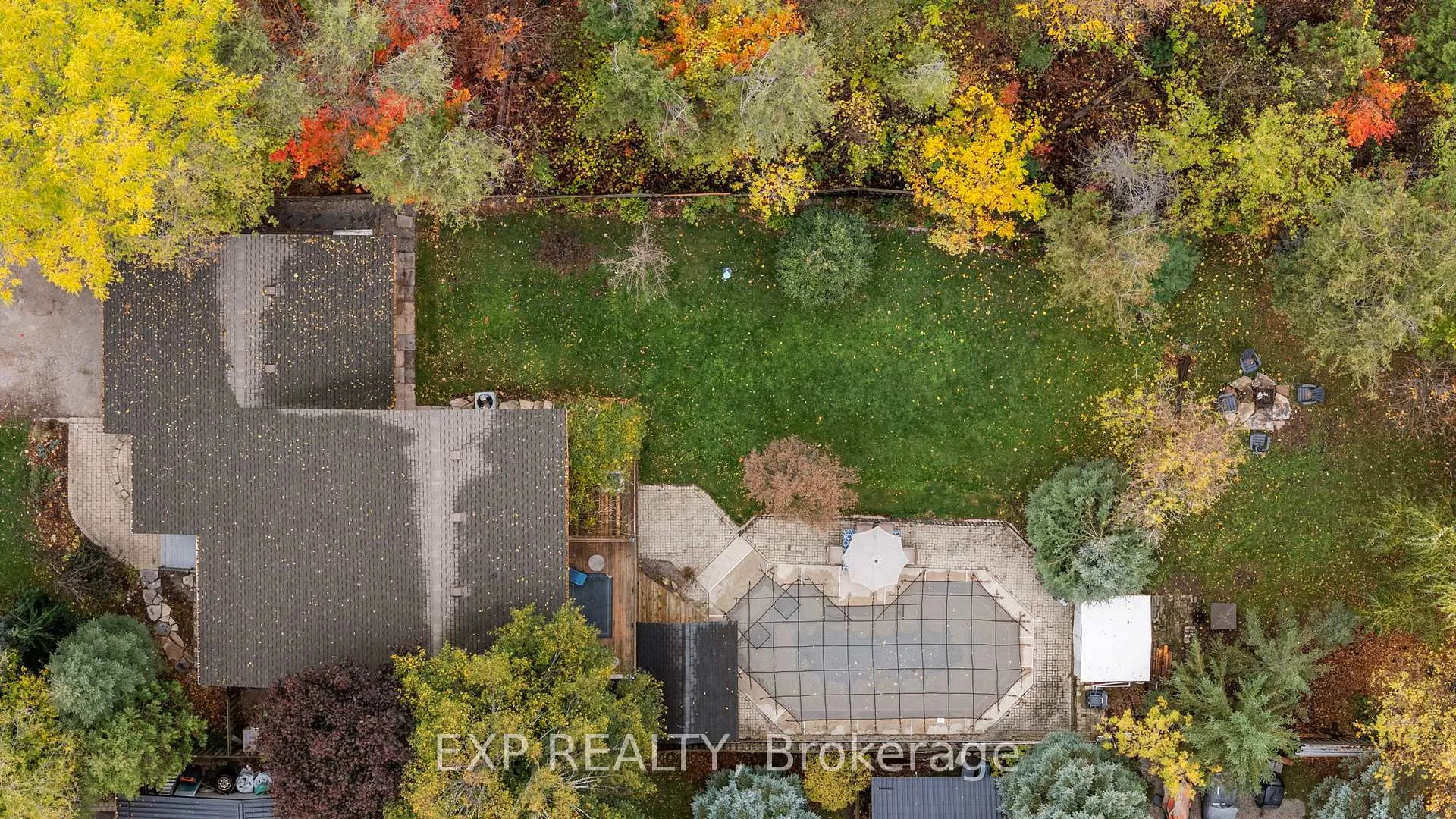 Photo 38 of 381 Cox Mill Road, Barrie, South Shore — HOMEH