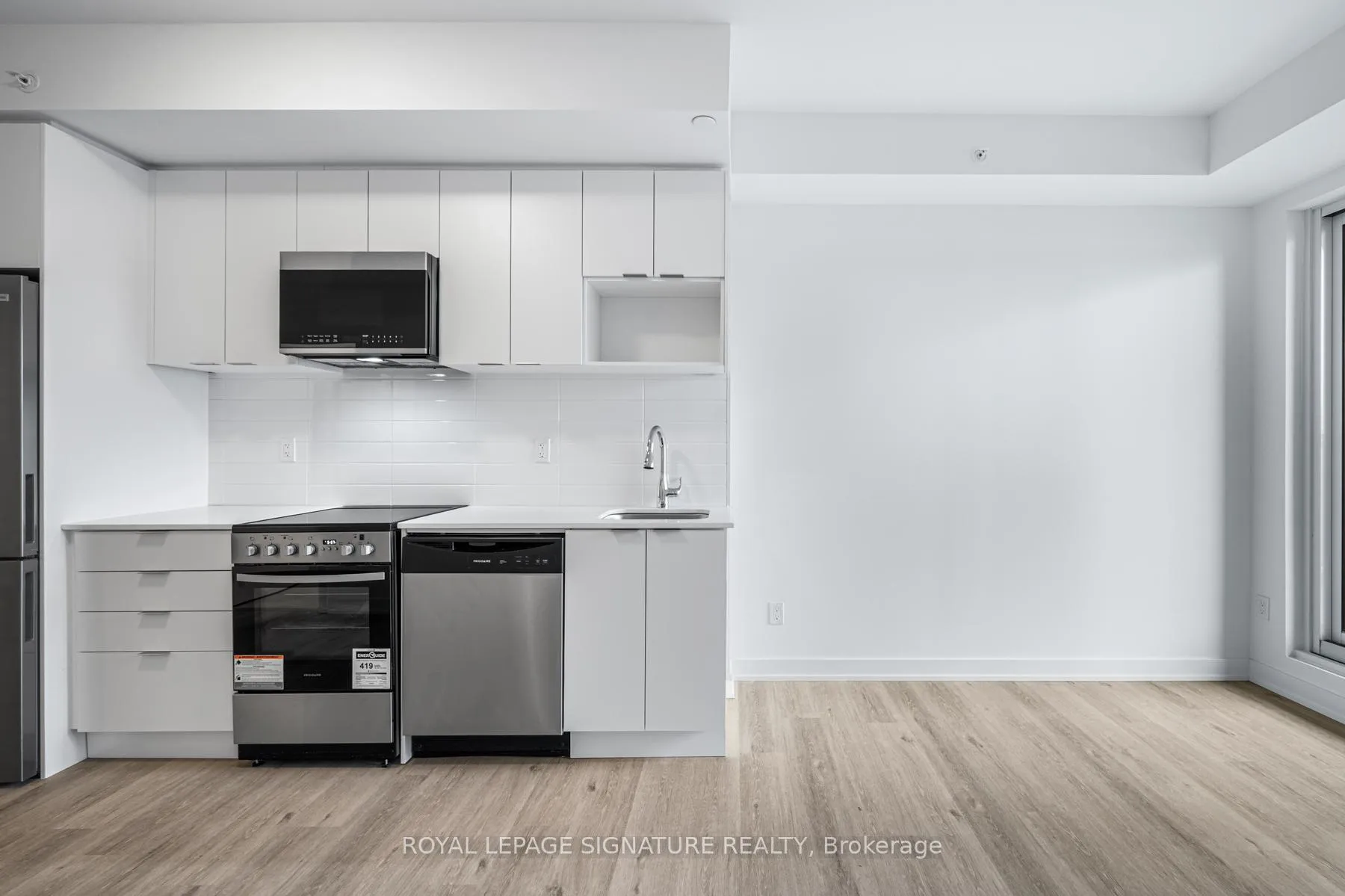 Photo 2 of Unit 206, 4569 Kingston Road, Scarborough, West Hill — HOMEH