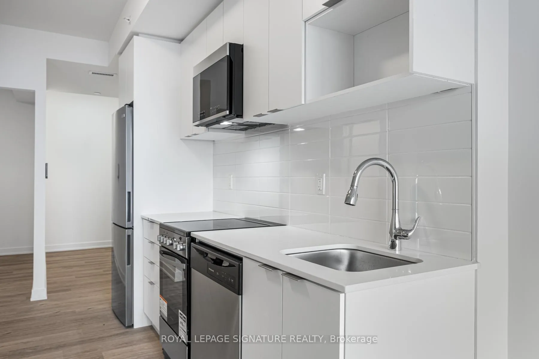 Photo 3 of Unit 206, 4569 Kingston Road, Scarborough, West Hill — HOMEH