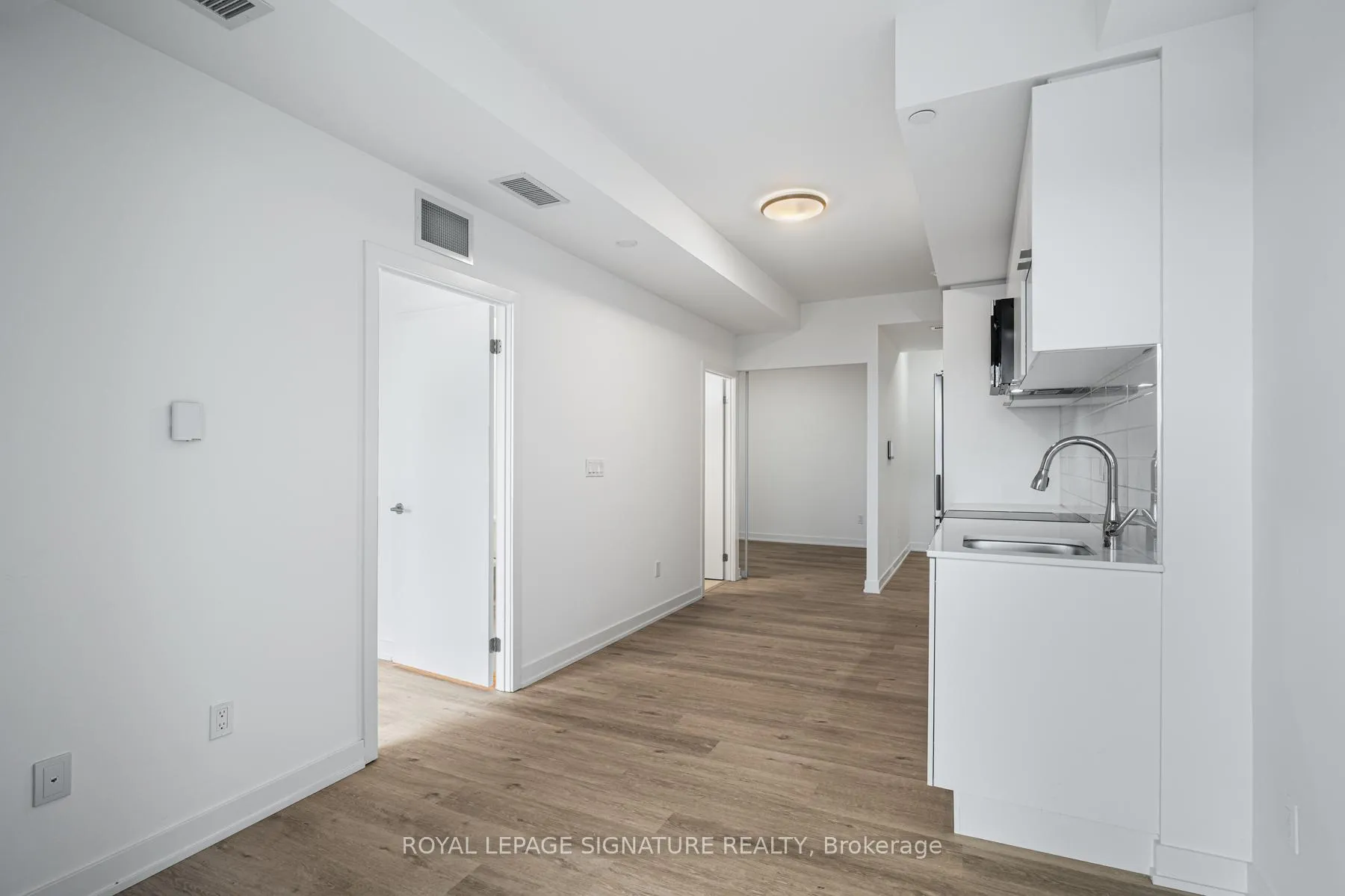 Photo 5 of Unit 206, 4569 Kingston Road, Scarborough, West Hill — HOMEH
