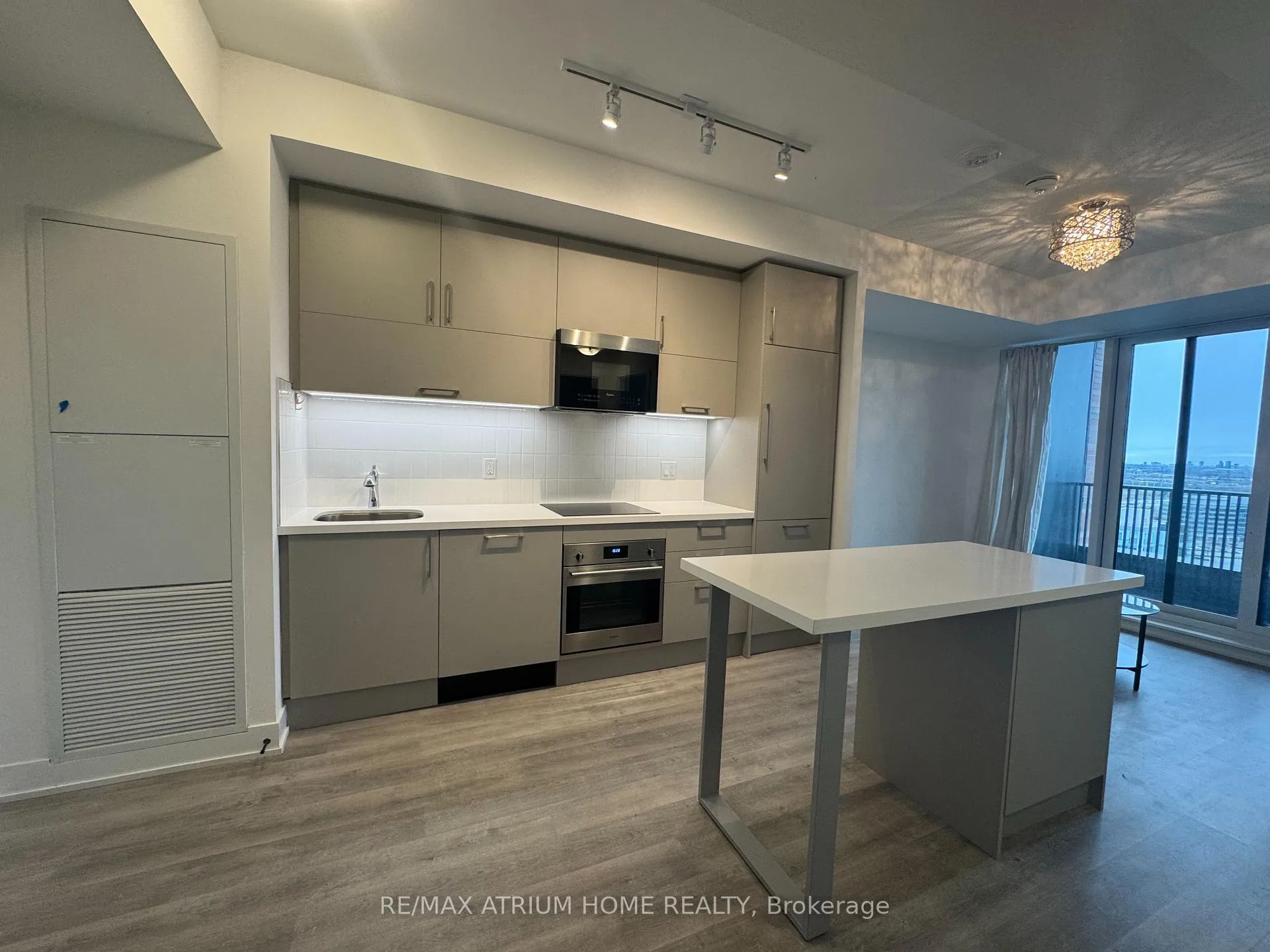 Photo 5 of Unit 2210, 38 Andre De Grasse Street, Markham, Unionville — HOMEH