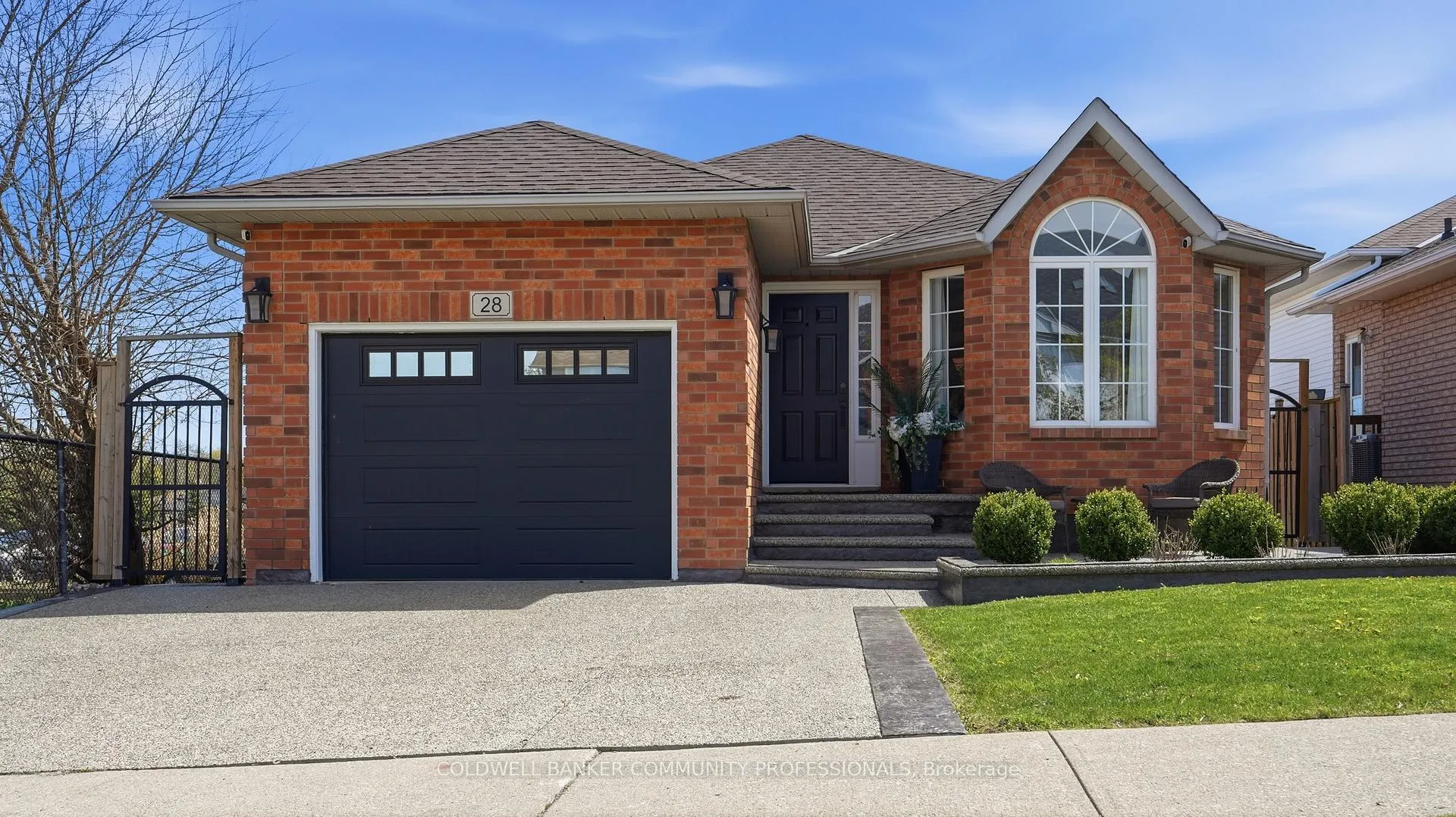 Photo 1 of 28 Glenhollow Drive, Hamilton, Stoney Creek Mountain — HOMEH