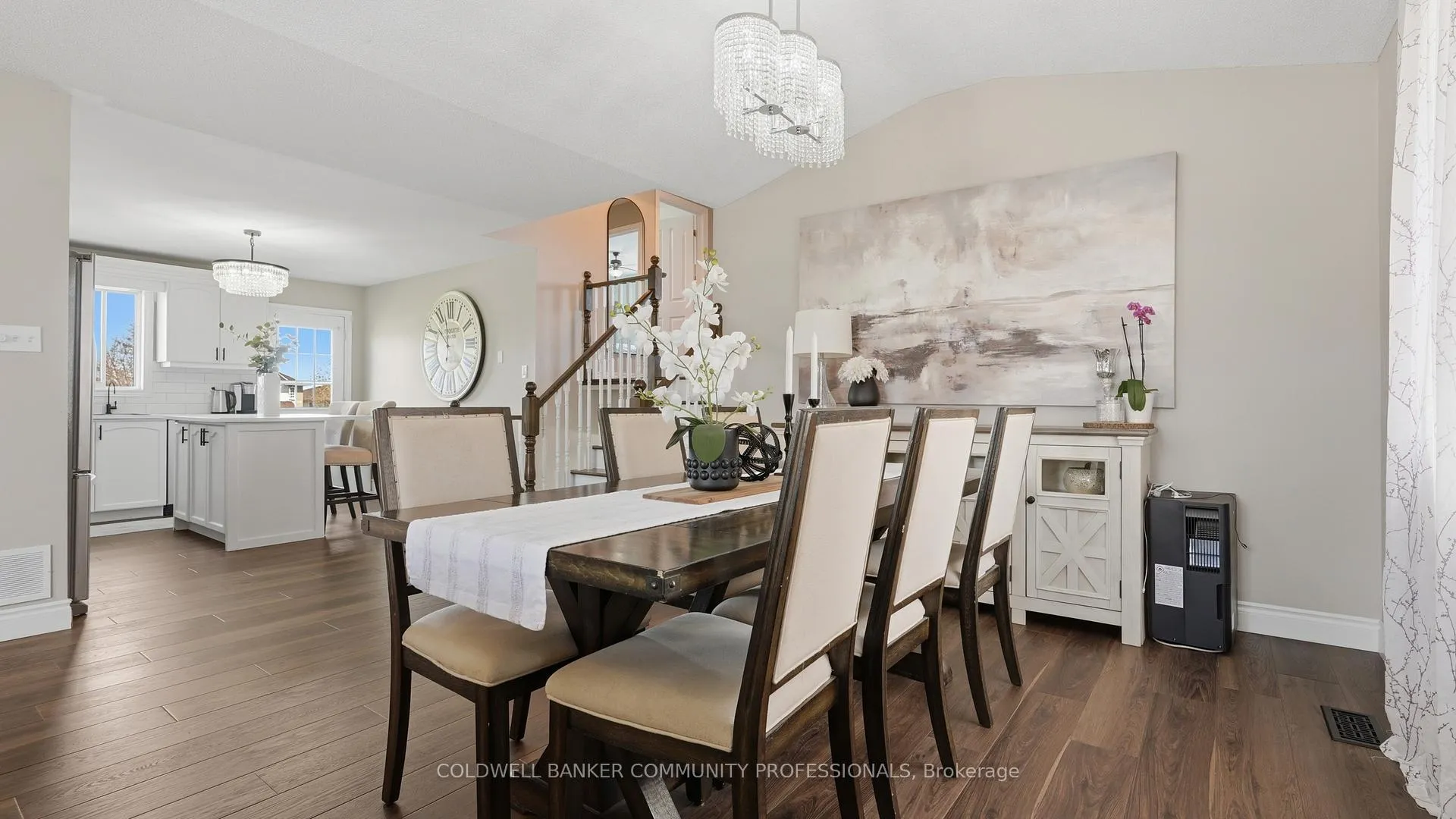 Photo 10 of 28 Glenhollow Drive, Hamilton, Stoney Creek Mountain — HOMEH