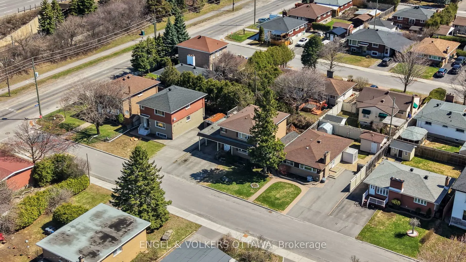 Photo 47 of 1311 S Avenue, Ottawa, Eastway Gardens/Industrial Park — HOMEH