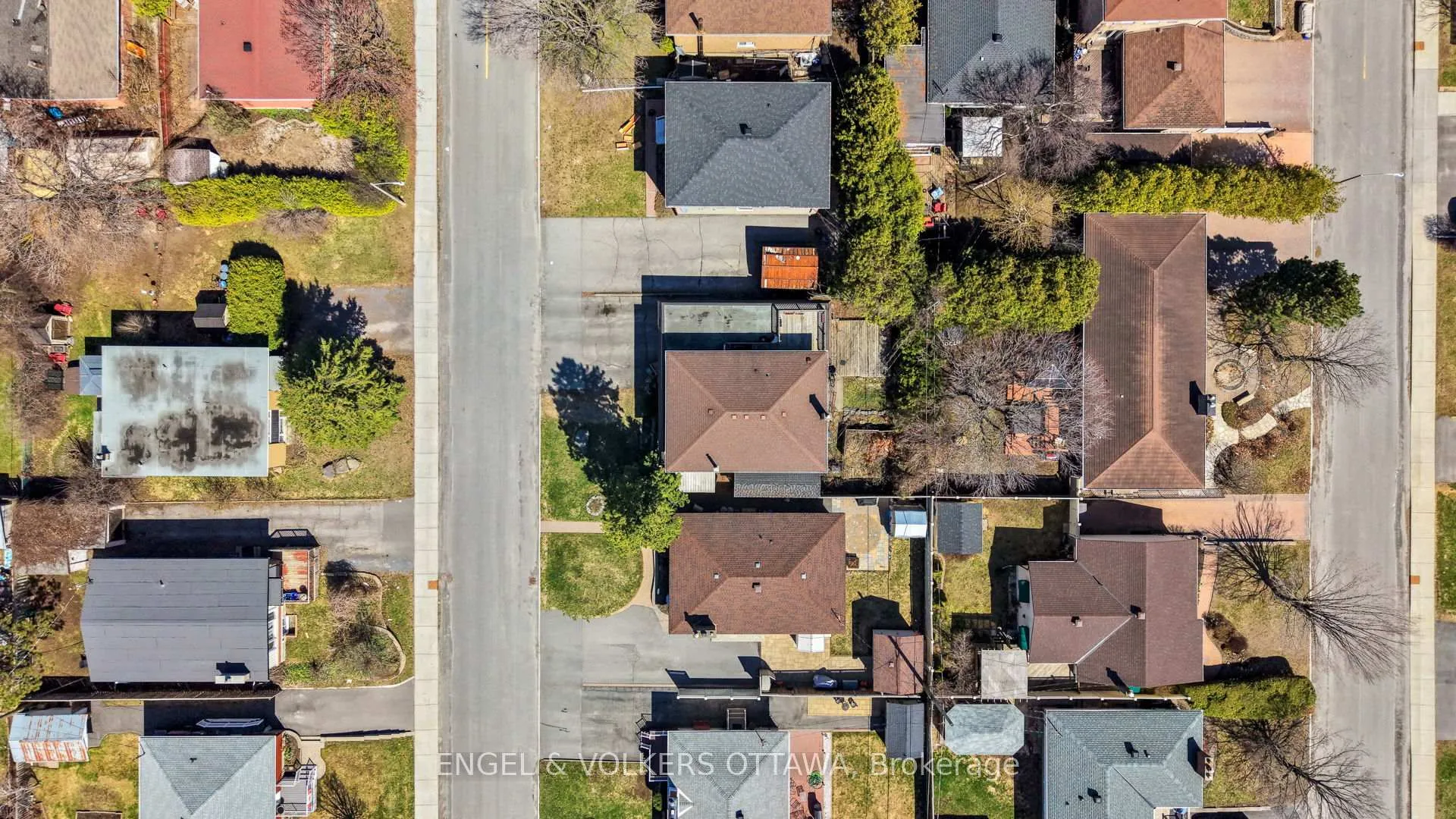 Photo 49 of 1311 S Avenue, Ottawa, Eastway Gardens/Industrial Park — HOMEH