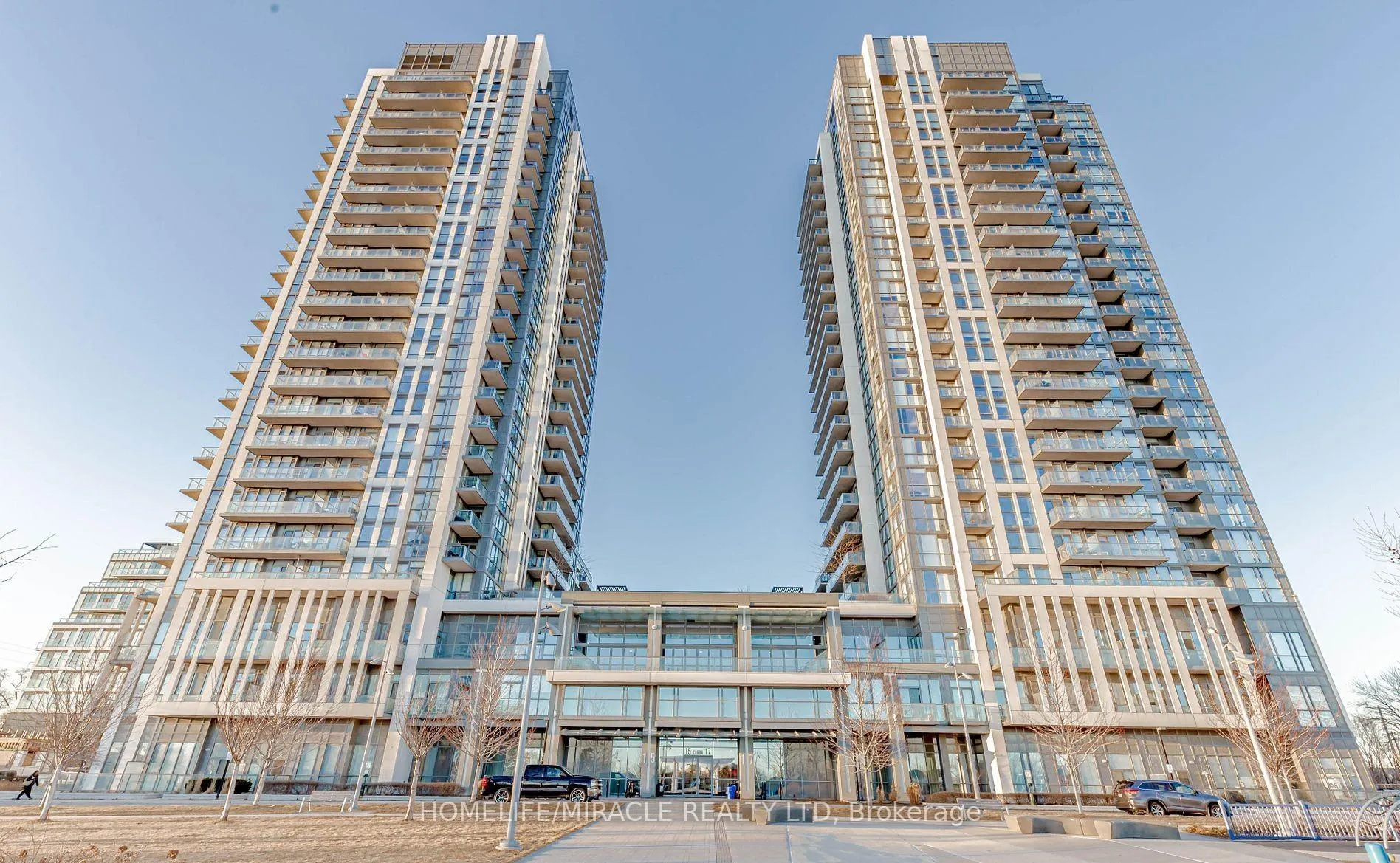 Front of Unit 906, 17 Zorra Street