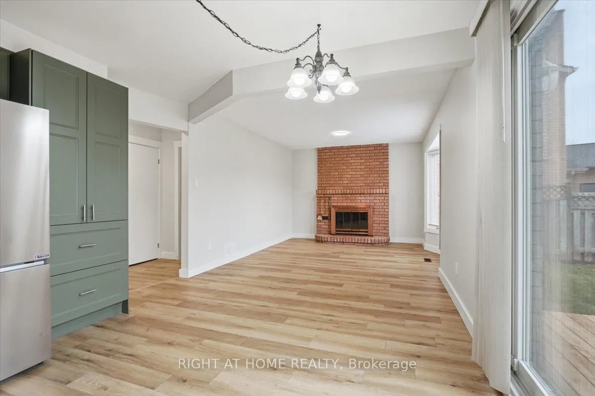 Photo 16 of 26 Ellington Avenue, Hamilton, Stoney Creek — HOMEH