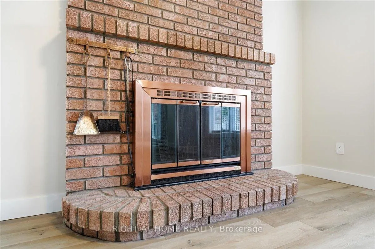 Photo 18 of 26 Ellington Avenue, Hamilton, Stoney Creek — HOMEH
