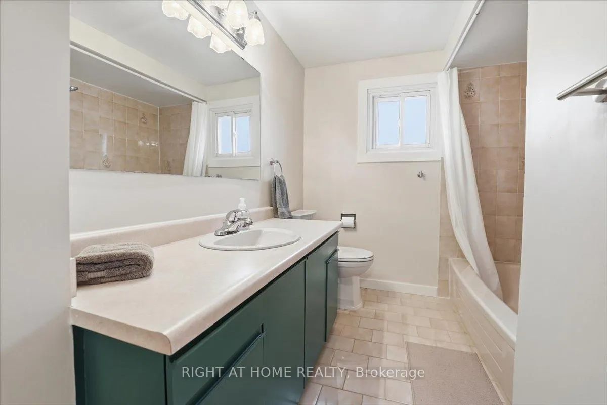 Photo 30 of 26 Ellington Avenue, Hamilton, Stoney Creek — HOMEH