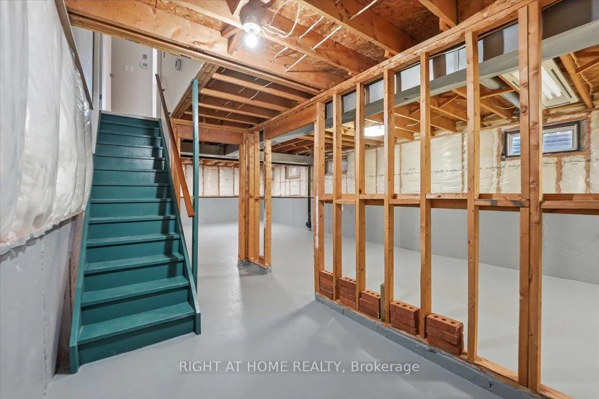 Photo 36 of 26 Ellington Avenue, Hamilton, Stoney Creek — HOMEH