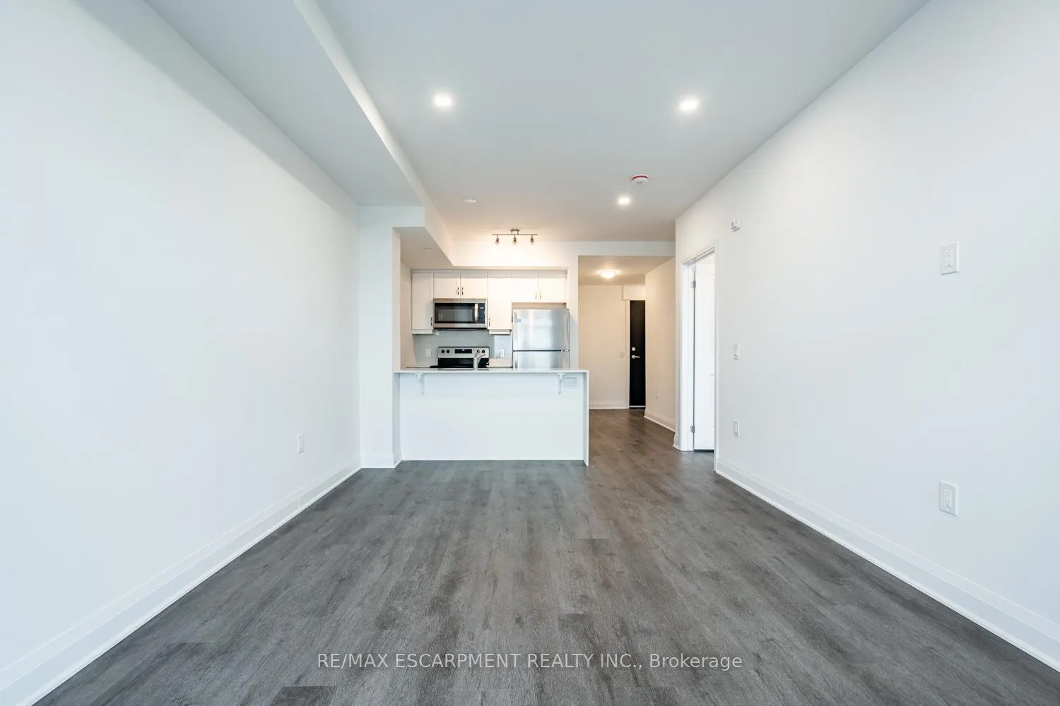 Photo 22 of Unit 213, 1936 Rymal Road E, Hamilton, Rural Glanbrook — HOMEH
