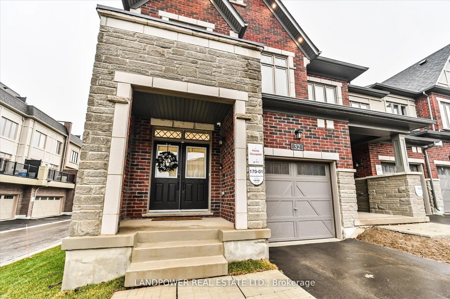 Photo 5 of 32 Harvey Bunker Crescent, Markham, Angus Glen — HOMEH