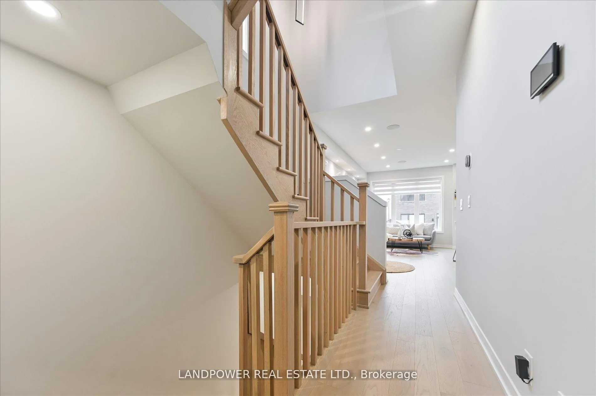 Photo 7 of 32 Harvey Bunker Crescent, Markham, Angus Glen — HOMEH