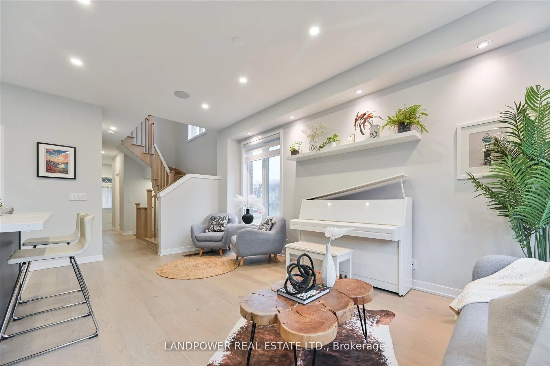 Photo 10 of 32 Harvey Bunker Crescent, Markham, Angus Glen — HOMEH