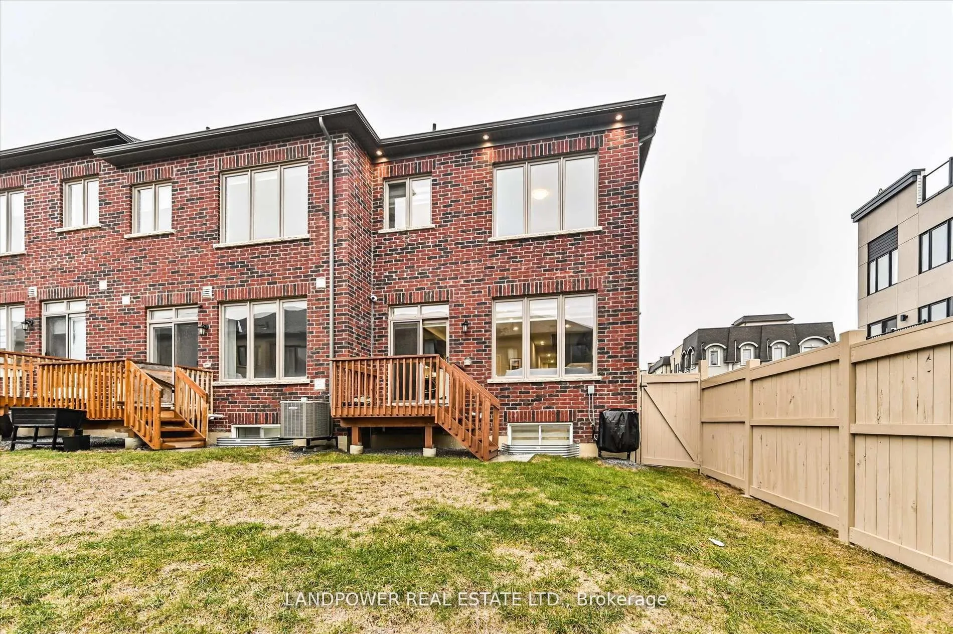 Photo 33 of 32 Harvey Bunker Crescent, Markham, Angus Glen — HOMEH