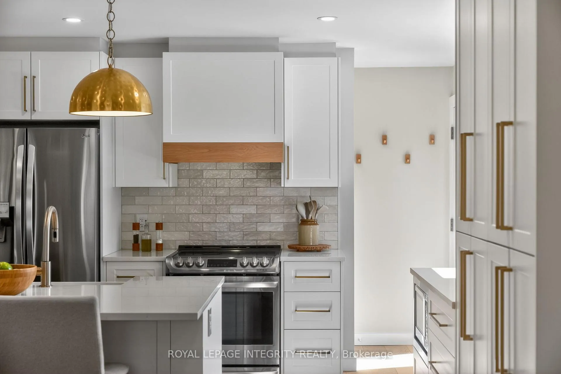 Photo 5 of 1145 Greyrock Crescent, Ottawa, Copeland Park — HOMEH