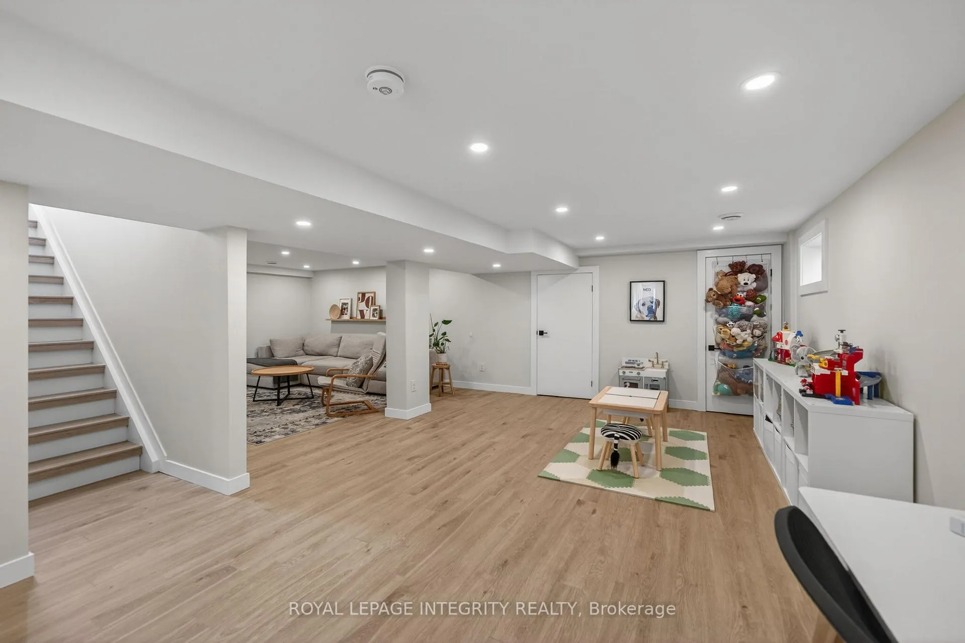 Photo 37 of 1145 Greyrock Crescent, Ottawa, Copeland Park — HOMEH