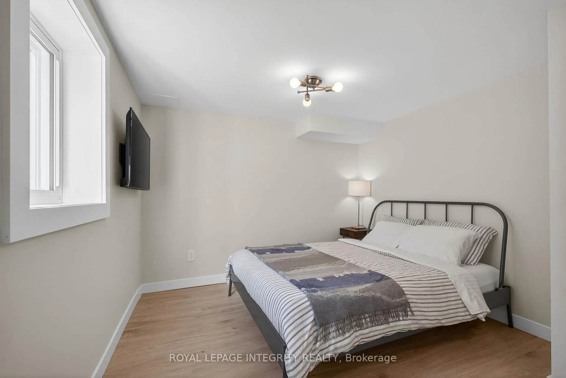 Photo 44 of 1145 Greyrock Crescent, Ottawa, Copeland Park — HOMEH