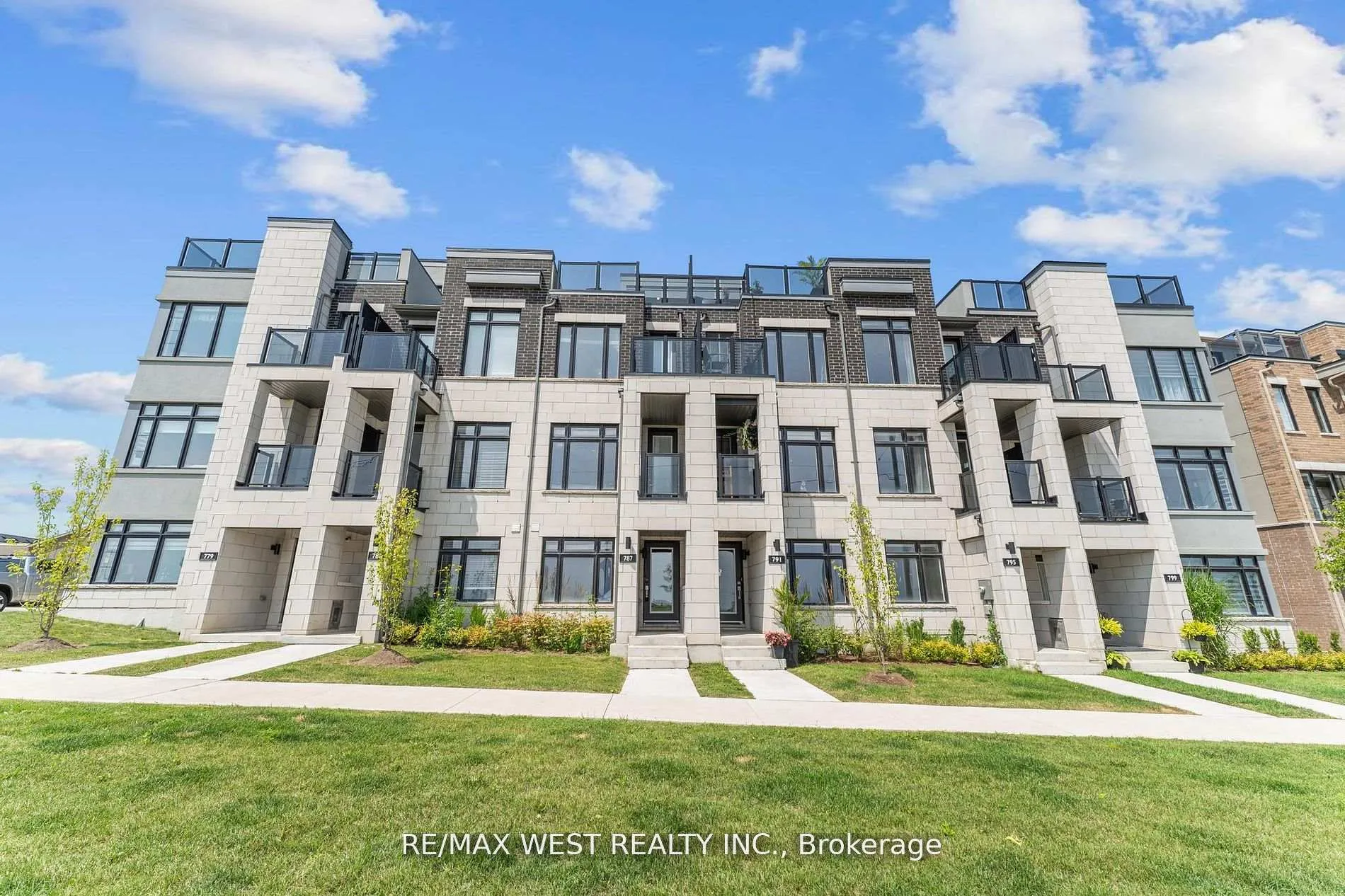 Photo 1 of 787 Port Darlington Road, Clarington, Bowmanville — HOMEH