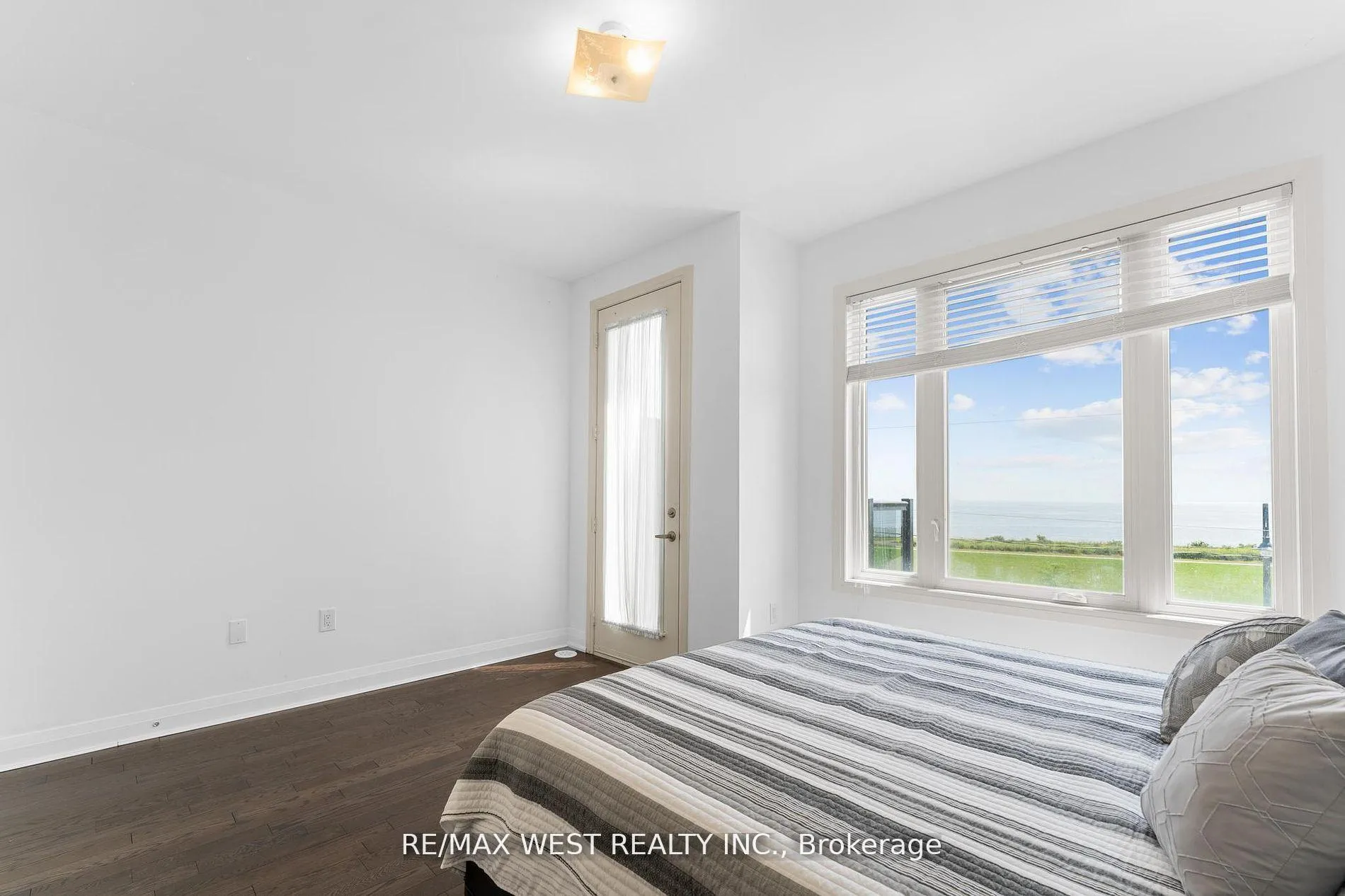 Photo 14 of 787 Port Darlington Road, Clarington, Bowmanville — HOMEH