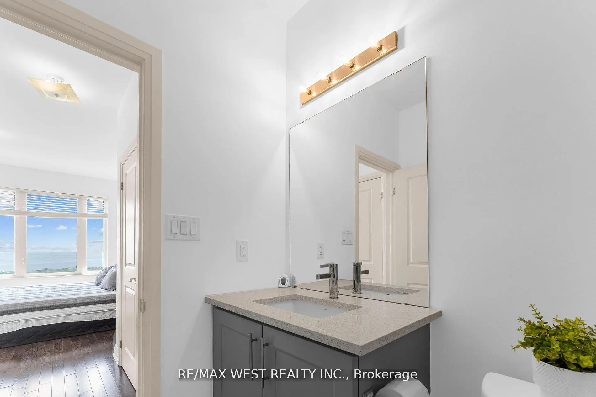 Photo 17 of 787 Port Darlington Road, Clarington, Bowmanville — HOMEH