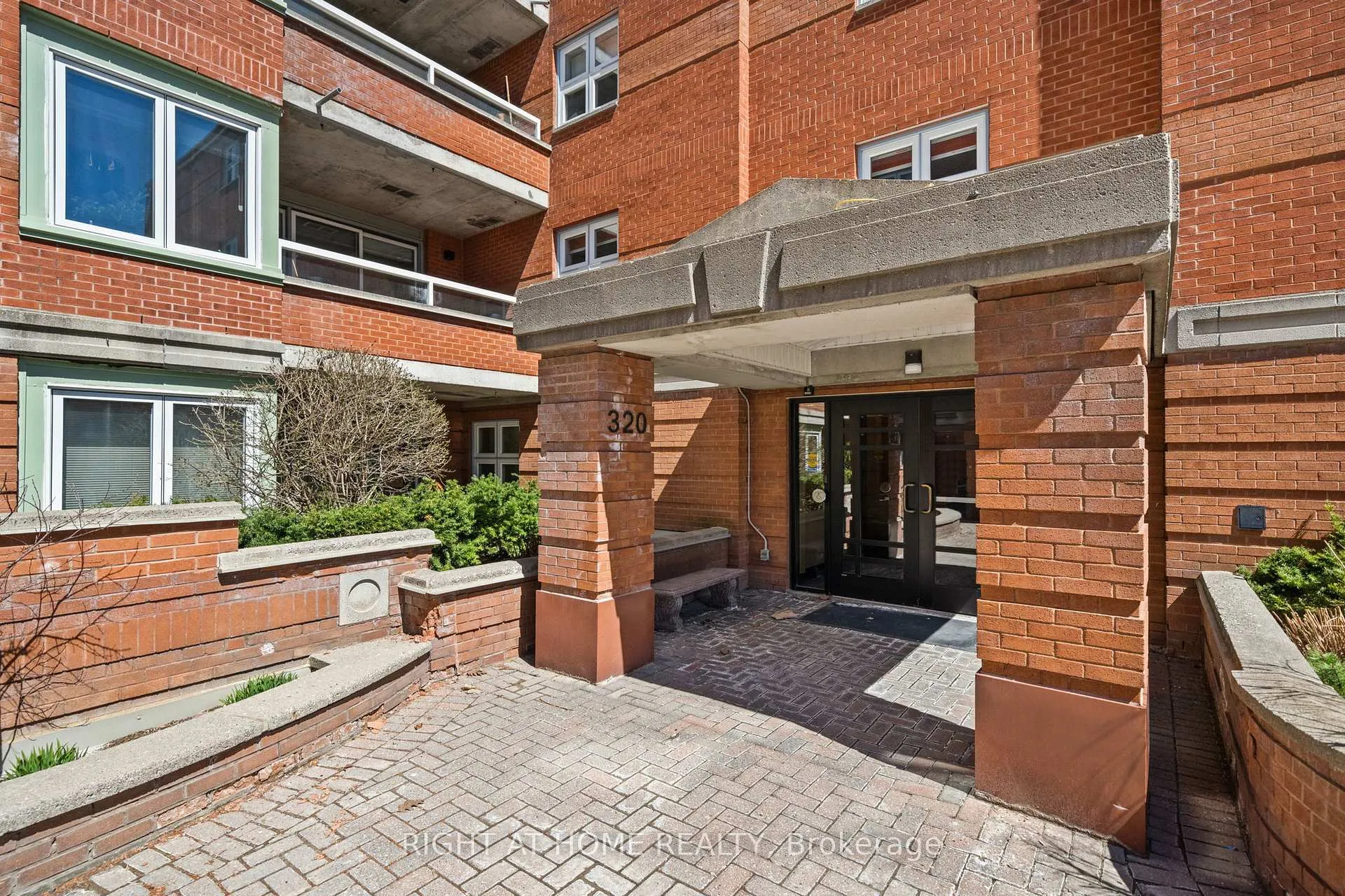 Photo 1 of Unit 301, 320 Crichton Street, Ottawa, Lindenlea — HOMEH