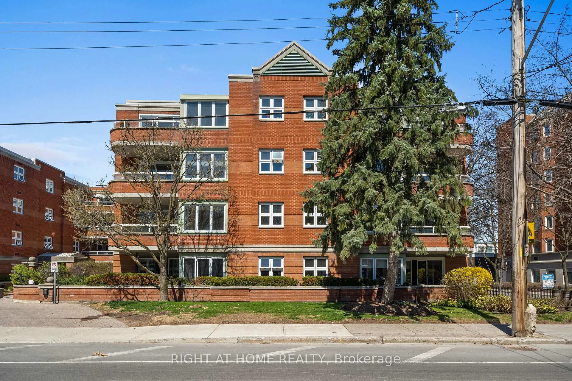 Photo 3 of Unit 301, 320 Crichton Street, Ottawa, Lindenlea — HOMEH