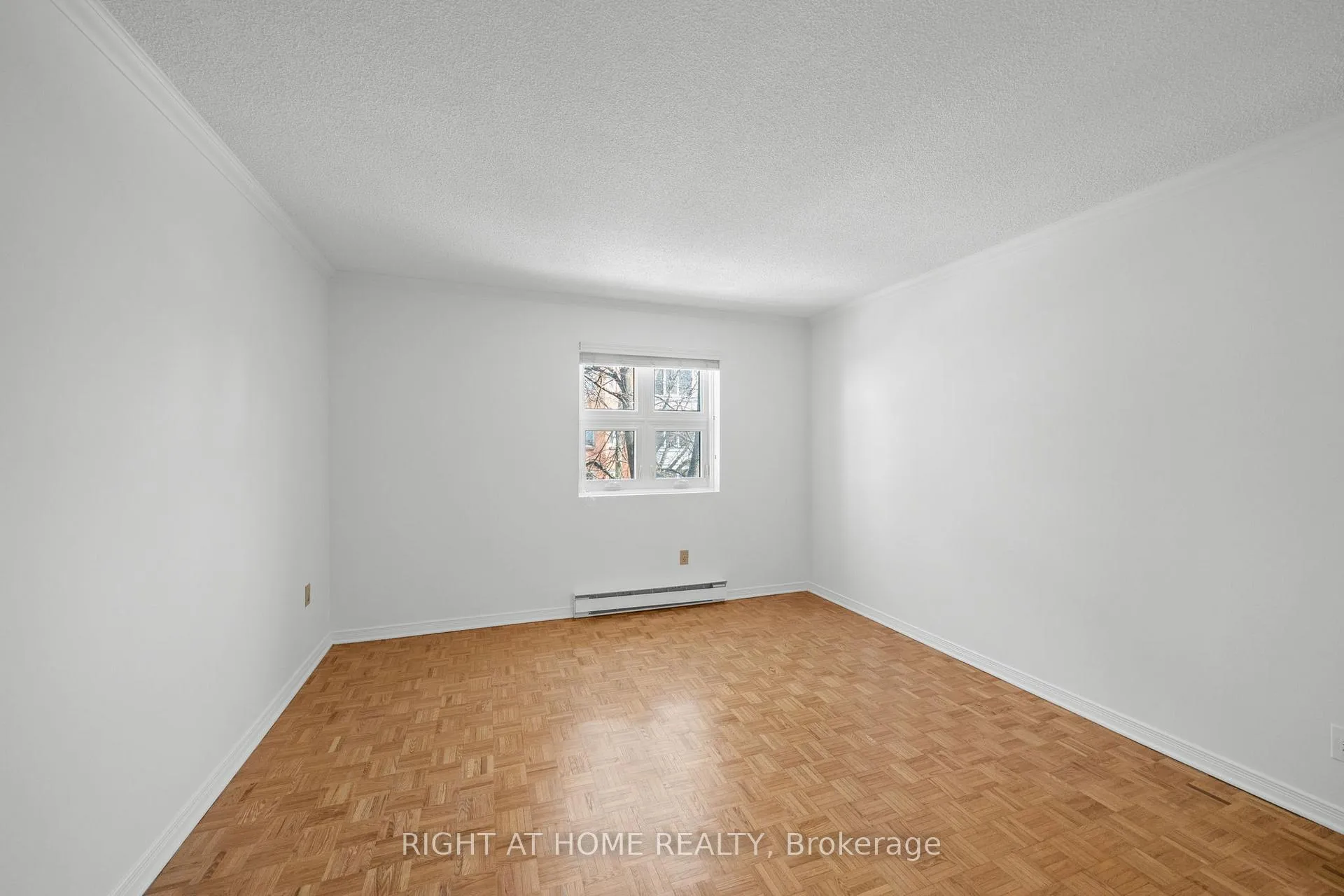 Photo 28 of Unit 301, 320 Crichton Street, Ottawa, Lindenlea — HOMEH