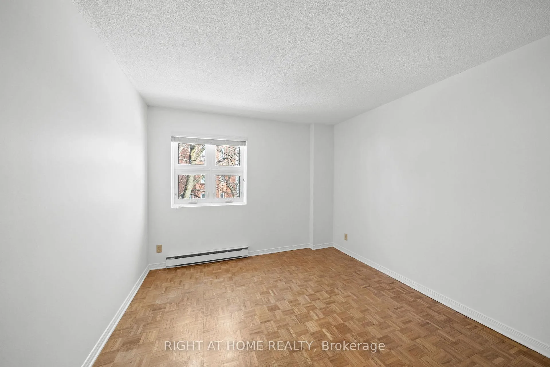 Photo 34 of Unit 301, 320 Crichton Street, Ottawa, Lindenlea — HOMEH
