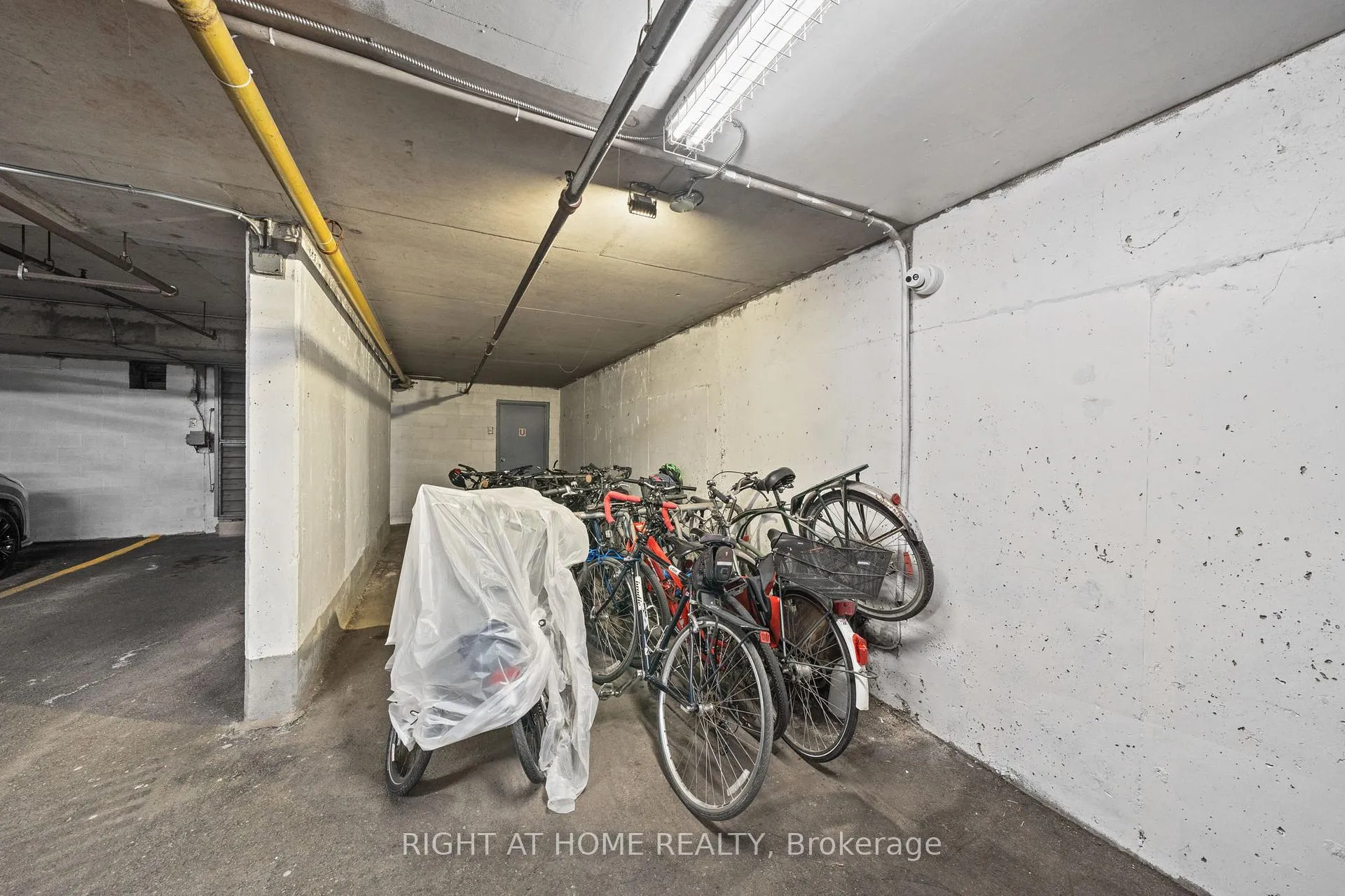 Photo 40 of Unit 301, 320 Crichton Street, Ottawa, Lindenlea — HOMEH