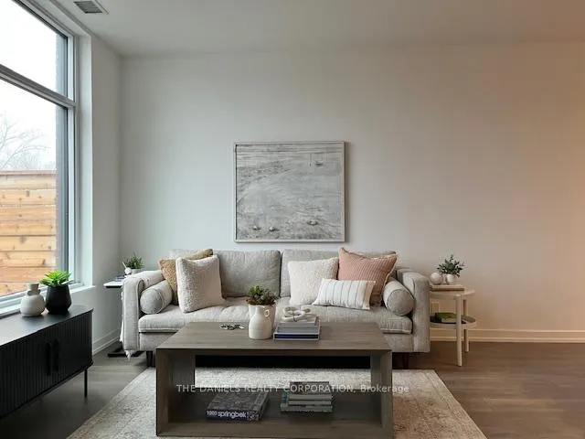 Photo 2 of Unit 105, 7950 Bathurst Street, Vaughan, Beverley Glen — HOMEH